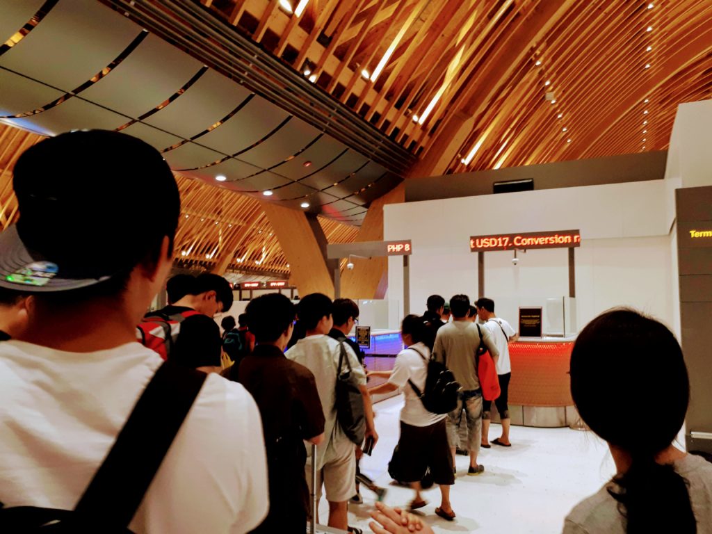 マクタン空港_空港税支払いカウンター